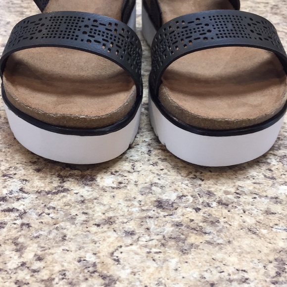 NOT RATED Platform Sandals - Picture 8 of 8